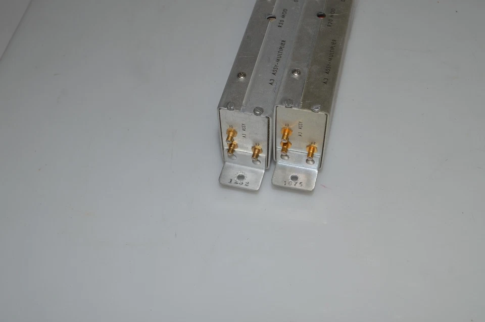 *TC* HEWLETT PACKARD CONJUNTO A3 MULTIPLICADOR 05061-6083 SERIE 824 LOTE DE 2 (VMH56) Foto 3 de 4