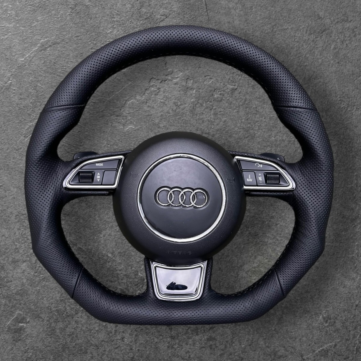 Audi A3, A4, A5, A6, RS3, RS4のステアリングホイール Amazon | 車のステアリングホイール Compatible With For A3 8Y