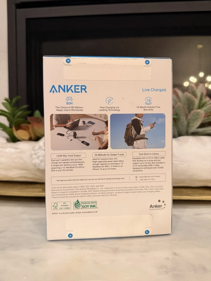 Banco de alimentación Anker 25000 mAh triple 100 W puertos USB-C cables integrados para Mac/iPhone Foto 2 de 3