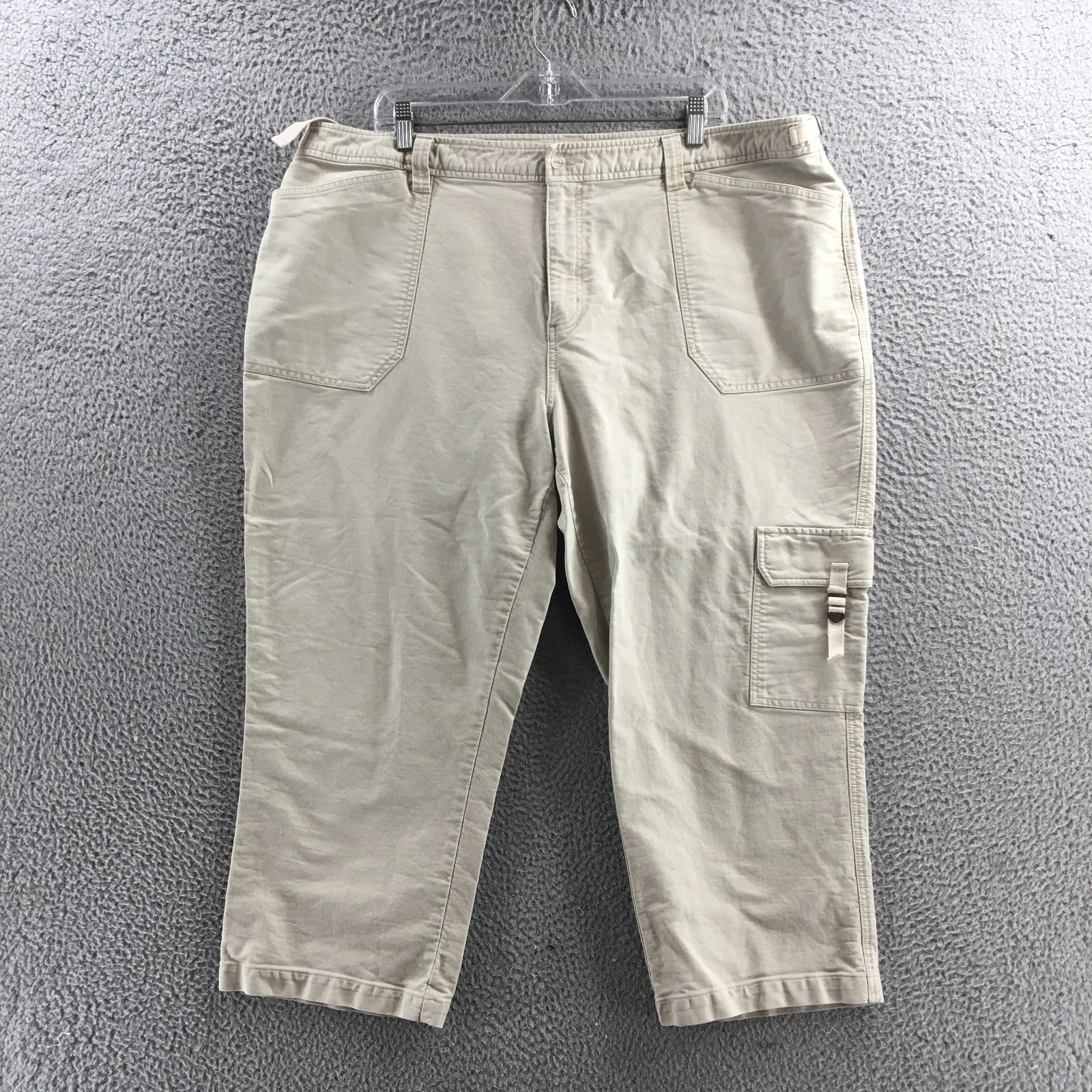 Venezia Capri Pants Womens 22 (actual 42x23) Beige High Rise Zip Fly Pockets