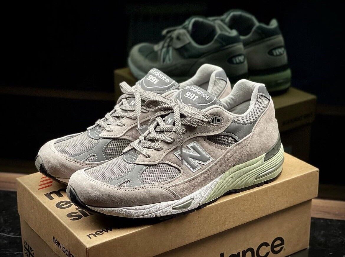 New Balance 991v1 Made In England Kith Grey Silver Men's New Balance 991v1 Made In England Kith Grey Silver Men's