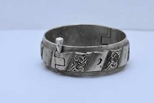 Berber Bangle Ethnic , Vintage Moroccan Bracelet , Tribal Bangle