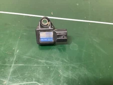 01-05 Civic  MAP sensor assembly,  Used OEM
