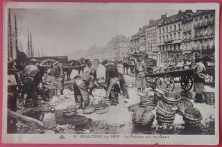 CPA BOULOGNE SUR MER Le Poisson sur les Quais.