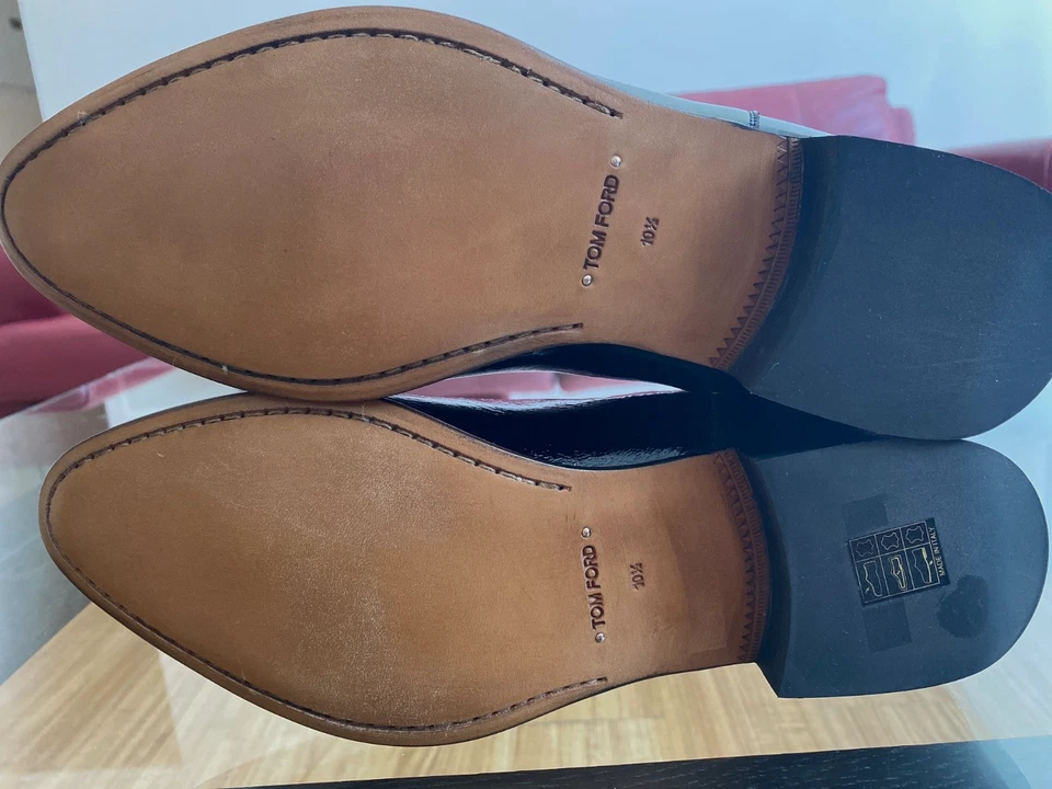 Botas TOM FORD talla 10.5 charol negro Kurt NWB $2490 Foto 3 de 4