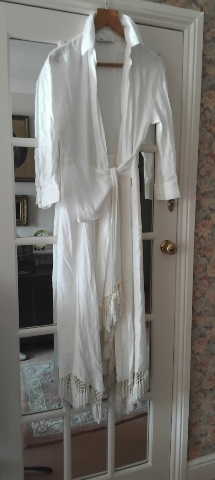 SOLD OUT ❤️ ZARA WHITE LINEN WRAP COAT DRESS, COVER UP W FRINGING SIZE S 18" P2P image 4