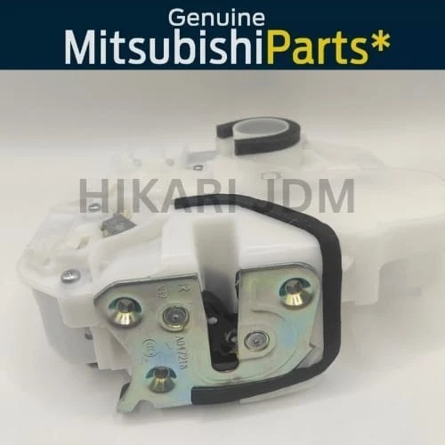 GENUINE Mitsubishi L200 Shogun Sport Drivers door latch BRAND NEW RF OSF. - Image 2 of 3