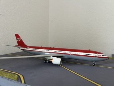 Revell Airbus A330-300, LTU, Maßstab 1/144,  Perfekt Gebaut