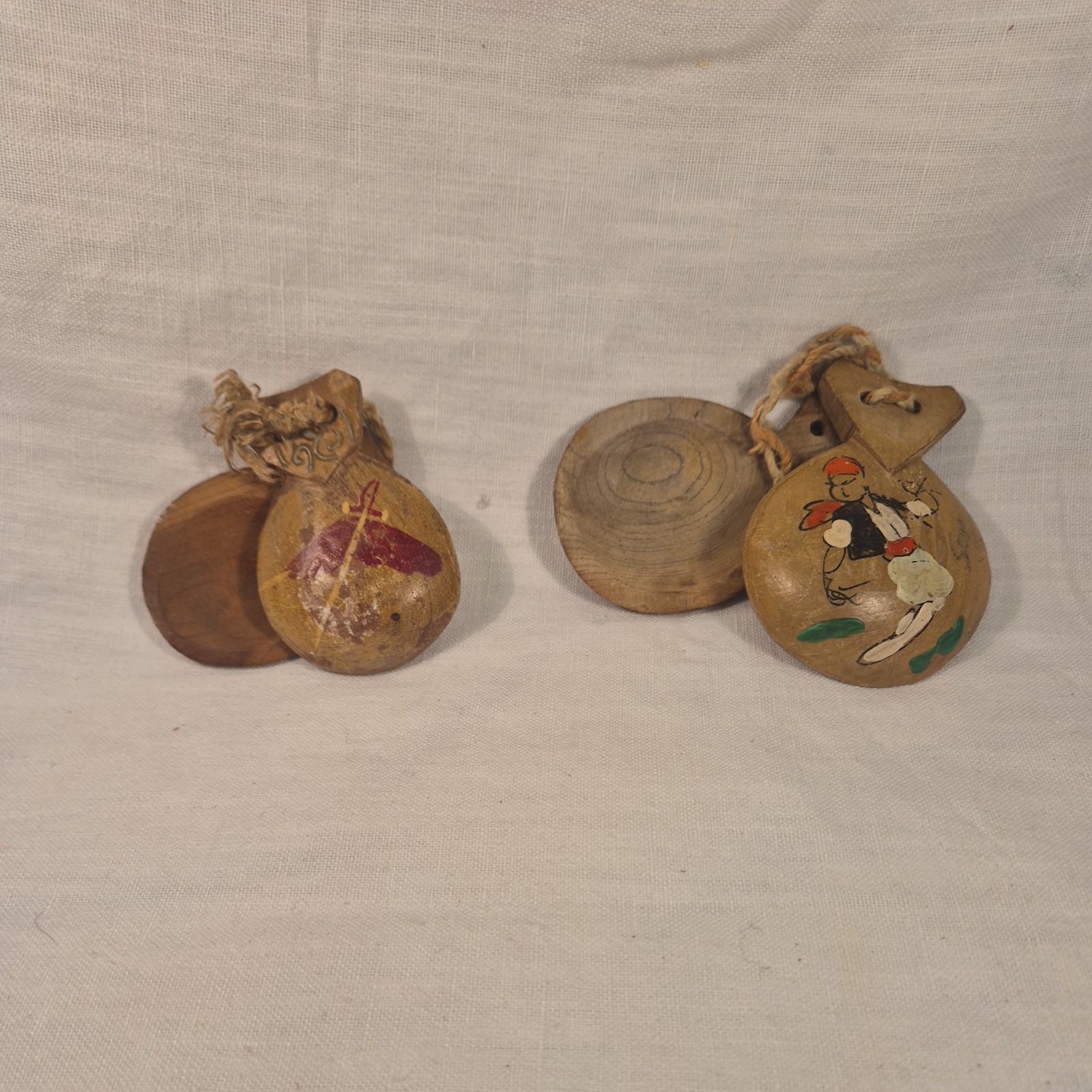 Auténtico instrumento de percusión musical de madera español de colección castañuelas