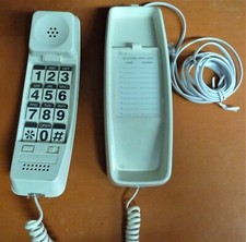 Conair Large Push Buttons Pulse/Tone Phone Desk Top or Wall Mount Adjust Ringer