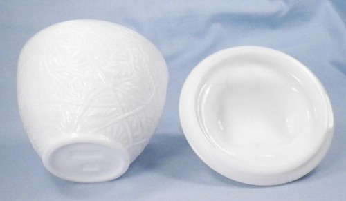 Avon Bird Chick on Nest Covered Jar Dish Trinket Milk Glass Vintage - Bild 6 von 9