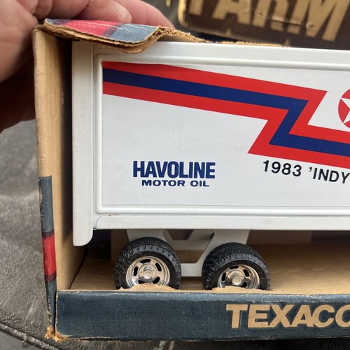 Vintage ERTL TEXACO STAR TRANSPORTER Steel Semi Truck 1983 Indy winner MIB 19” L - Picture 5 of 12