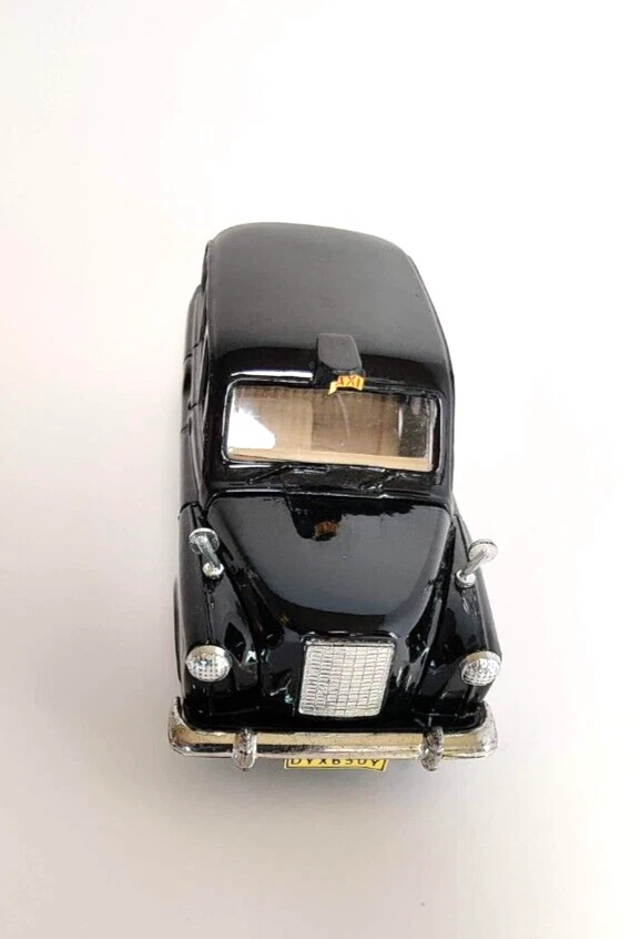 classic London Taxy Welly # 9050,  great for railroad layout Or Just Collections - Imagem 2 de 4