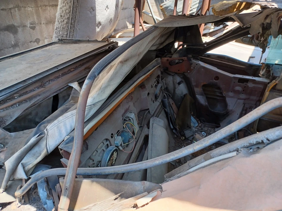 Cuadro superior convertible 76 Eldorado solo ver fotos para piezas o reparación Foto 3 de 4