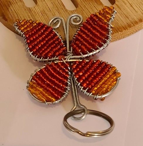 Keyring Butterfly Handcrafted Beaded wireart - Picture 2 of 3