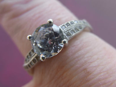 Bague Ancienne Sertie De Zirconiums Sur Argent Massif 925 - Taille 53 - Style Déclaration - Occasion