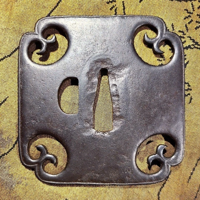 17th C. KO-SHOAMI TSUBA Japanese Samurai Sword Kozuka Kogai Menuki Fuchi Kashira - Picture 1 of 1