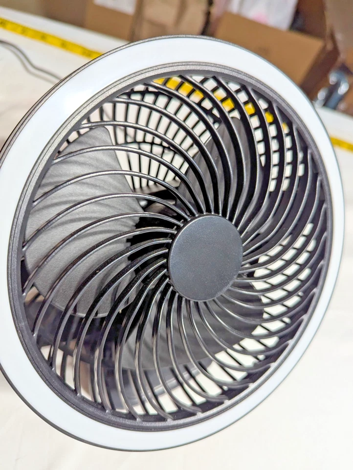 Mainstay 7" Clip USB Recargable y Ventilador de Mesa con LED Negro ¡¡Sostiene Carga!!! Foto 3 de 4