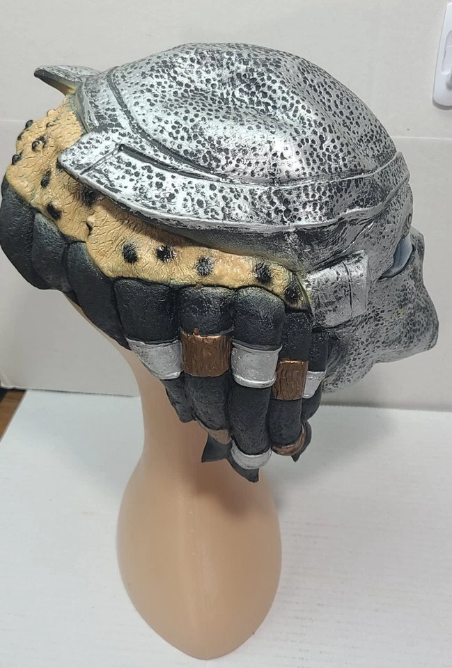 Rubies Alien vs. Predator Latex Mask Predator Halloween Cosplay Mask Helmet - Image 3 of 4