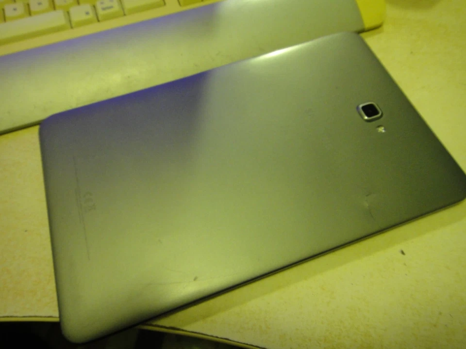 Samsung Galaxy Tab A 10.1 (2016) pantalla en negro España - Imagen 2 de 4