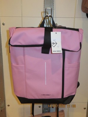 DEJ/PL84:NEW REBELS Taunton Arcadia Backpack 18L Pink NEU 