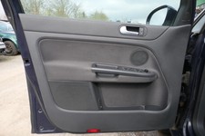 VW Golf Plus 5M 1x Türverkleidung Verkleidung Tür vorne links schwarz