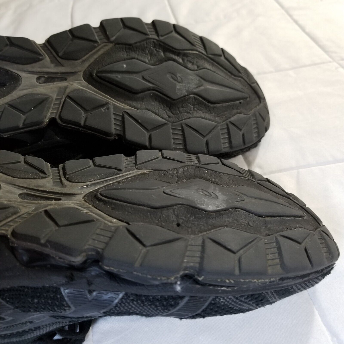 Size 10 - ASICS Gel Quantum 360 7 Triple Black for sale Size 10 - ASICS Gel Quantum 360 7 Triple Black for sale