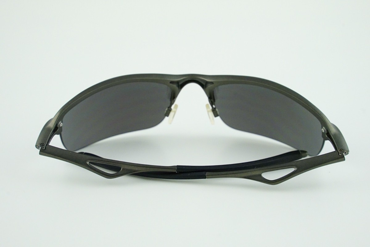 New! Oakley OO4071-02 Wiretap Carbon Grey / Ice Iridium 61 New! Oakley OO4071-02 Wiretap Carbon Grey / Ice Iridium 61