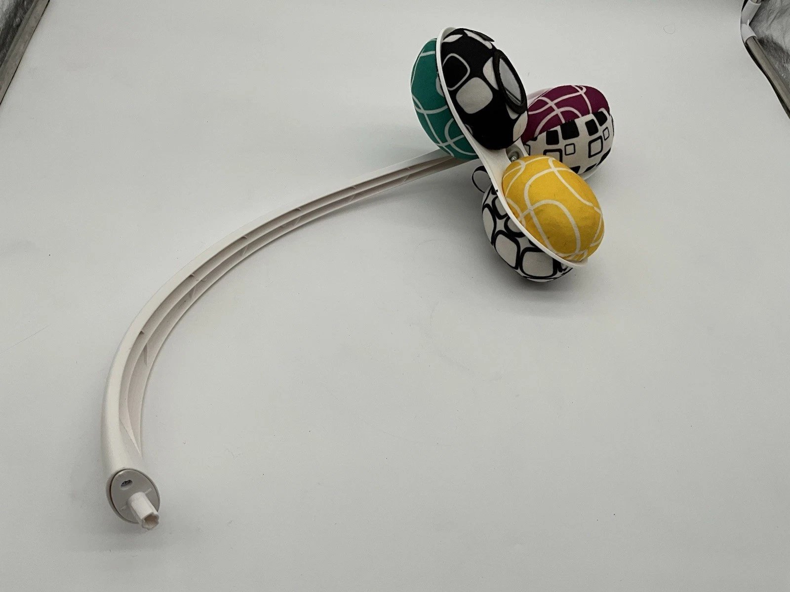 4 Moms Mamaroo Mobile Complete W/3 Balls Replacement Part VGUC