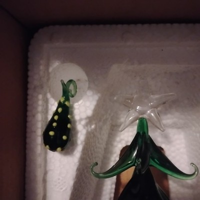 Studio Nova Blown Glass Tree w 2 Mini Christmas Ornaments