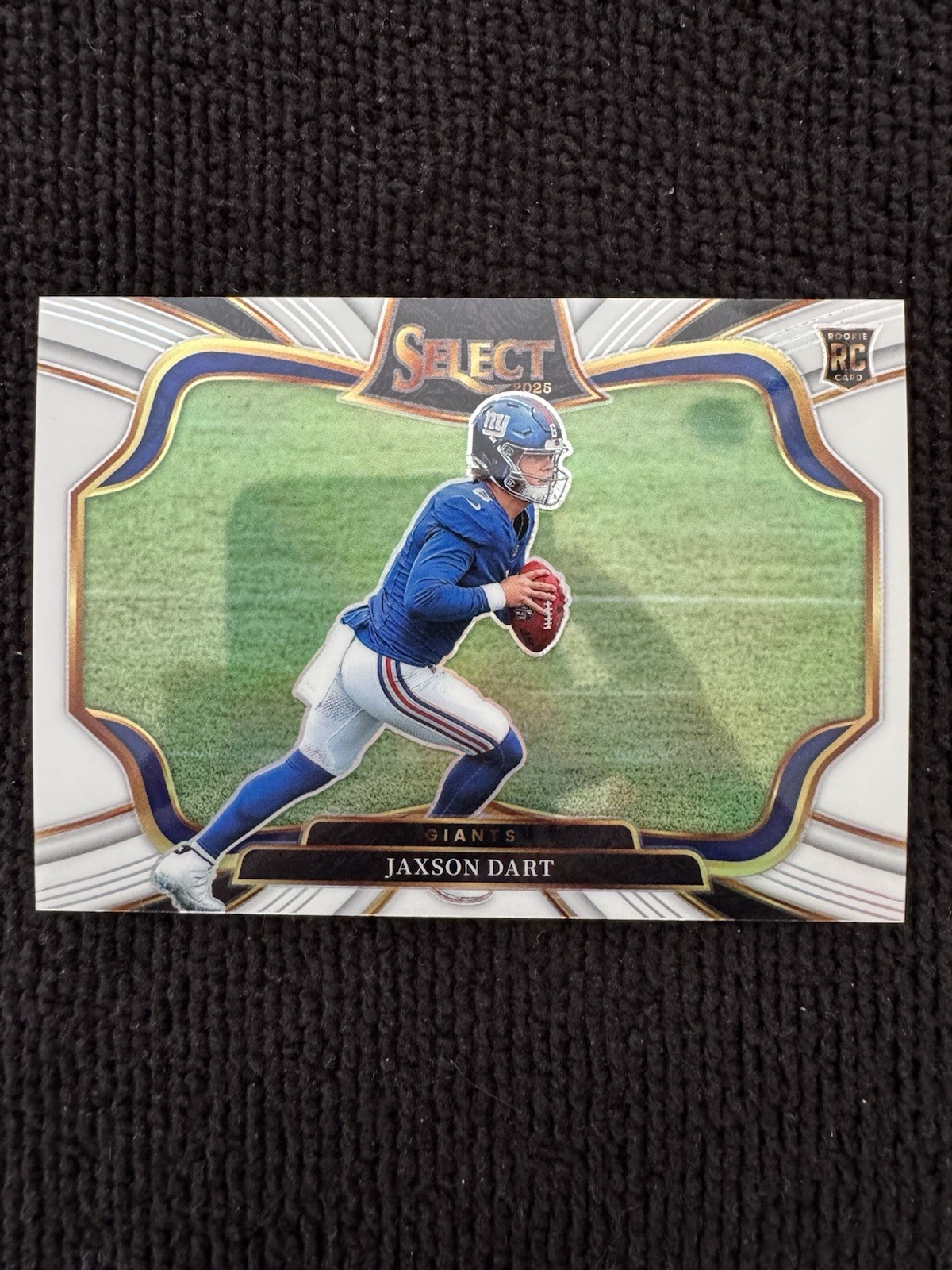 2025 Panini Select Jaxson Dart #493 Field Level White Rookie /35 Giants