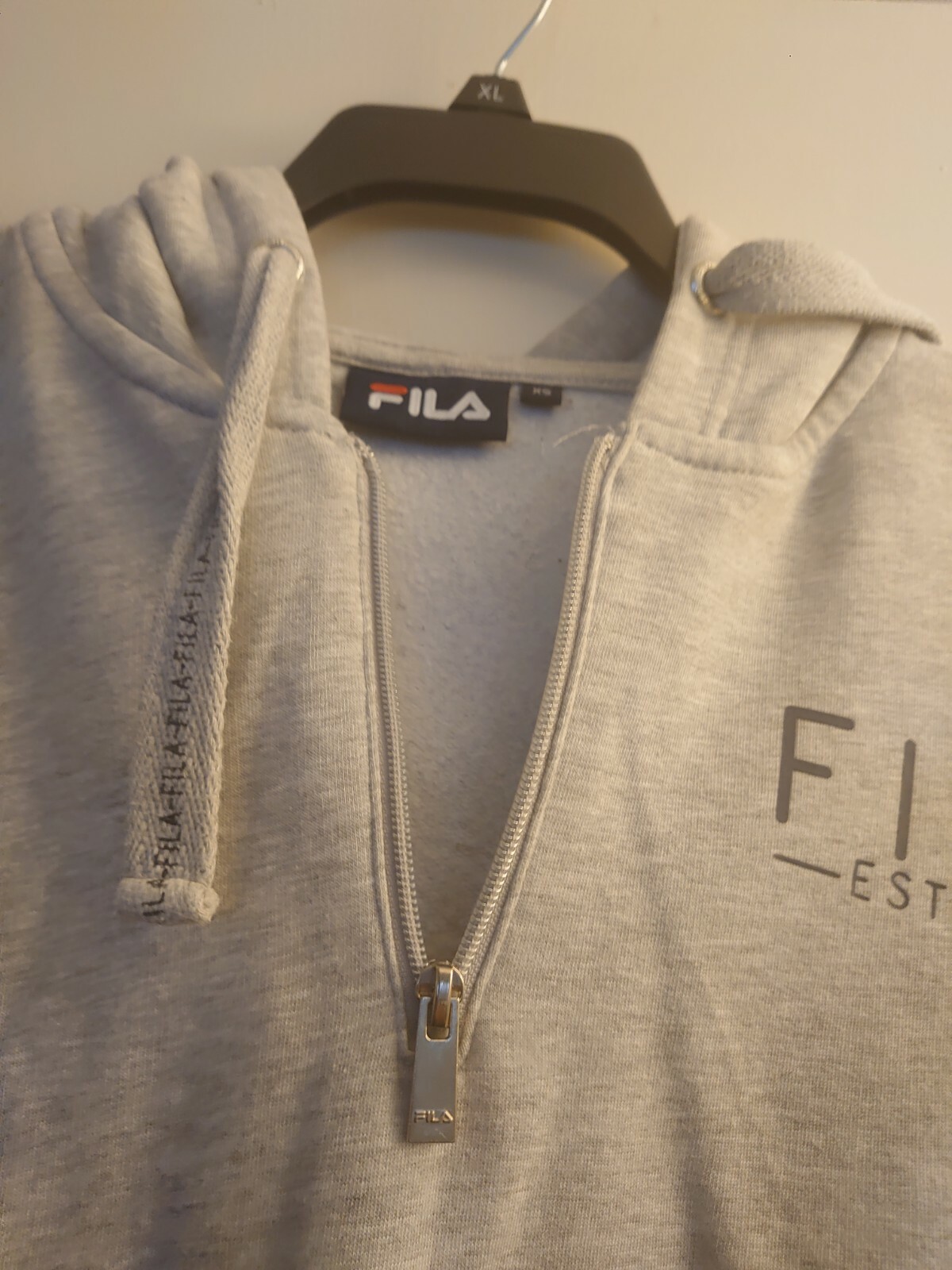 Felpa con cappuccio pullover Fila donna grigia taglia X SMALL usata