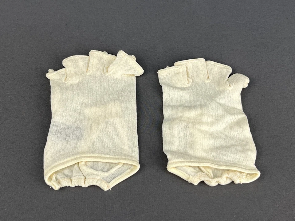 Giorgio Armani Women’s Fingerless Thin Nylon Cream Gloves, Italy XS (A)  (306) - Image 3 of 4
