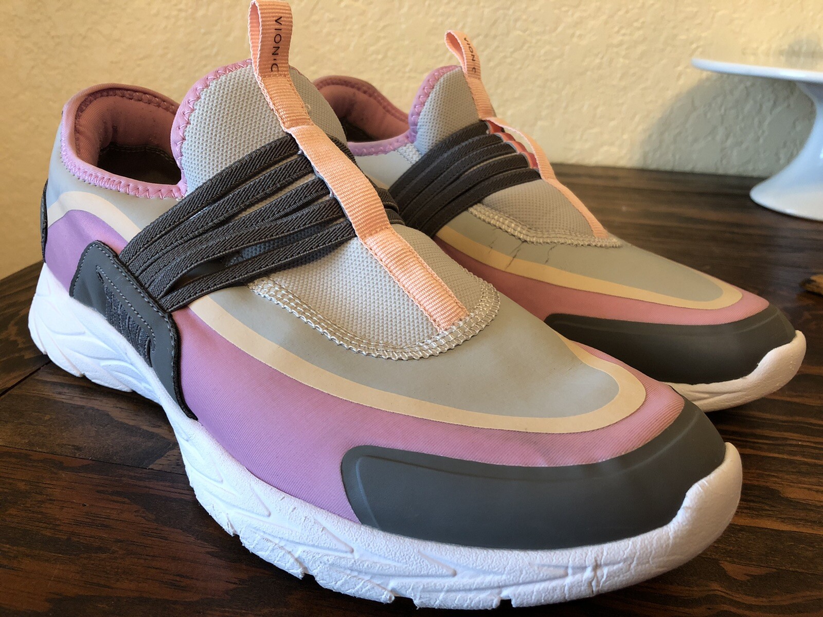 vionic vayda slip on sneaker