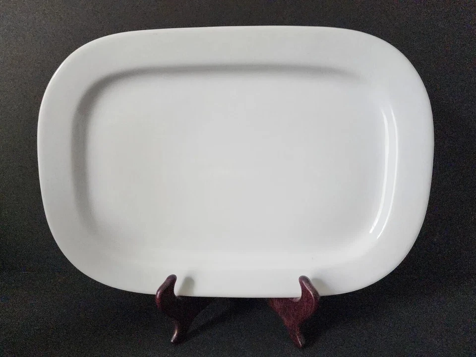 CRATE & BARREL OVAL SERVING PLATTER PORCELAIN MICROWAVE OVEN Plate Tray 13"x9" - Image 2 of 4