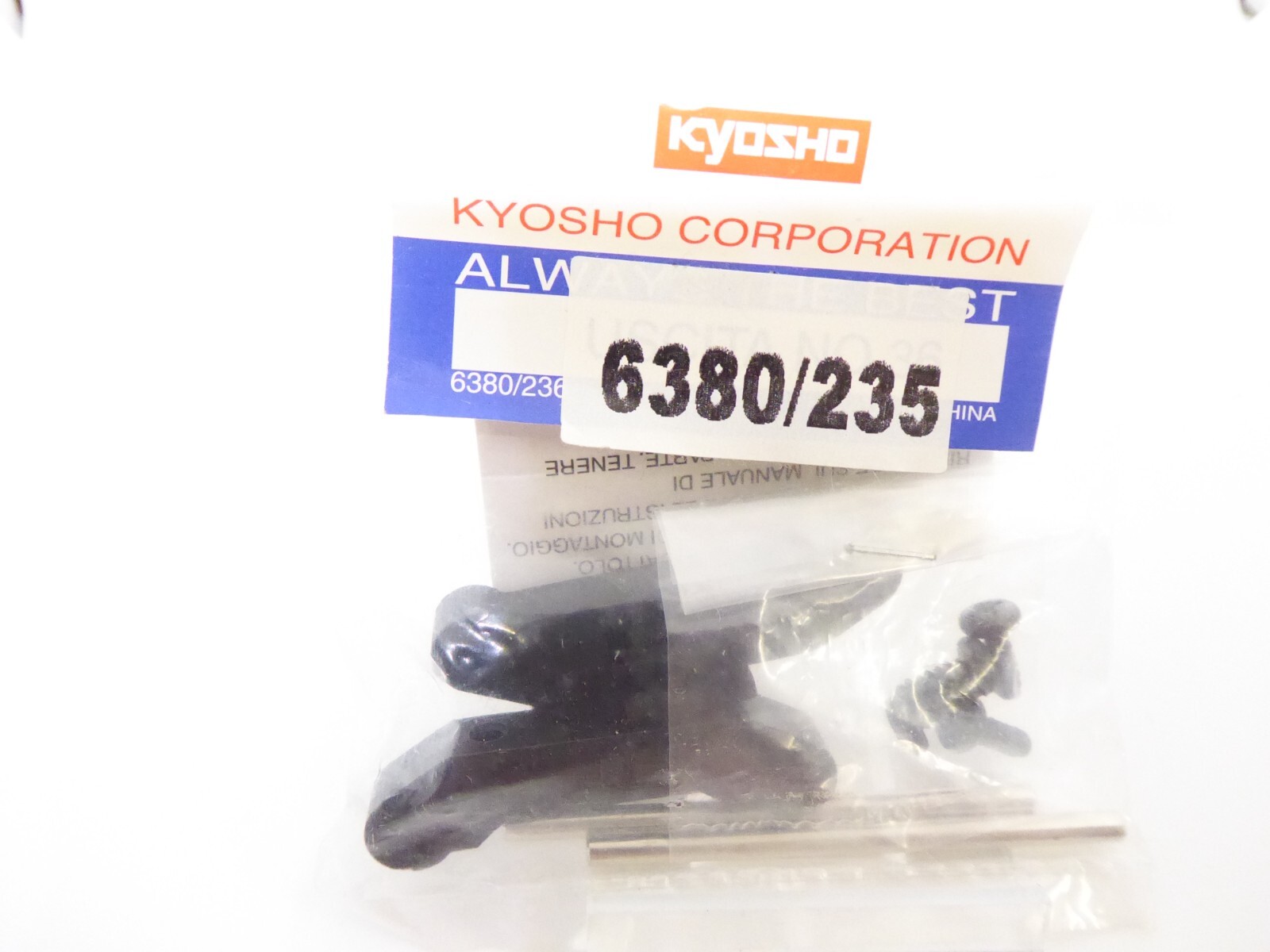 KYOSHO - 1/10 - VAUXHALL ASTRA - PIECES / PARTS - CHASSIS + RESERVOIR - 46
