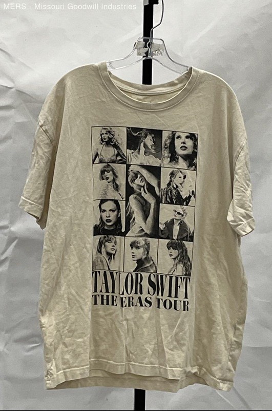 Taylor Swift The Eras Tour 2023-2024 Graphic T-Shirt Jerry Leigh Sz LG