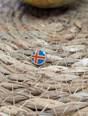 Aland Flag Map Pin - Wooden Map Marker - Travel Tracker Maps - Åland