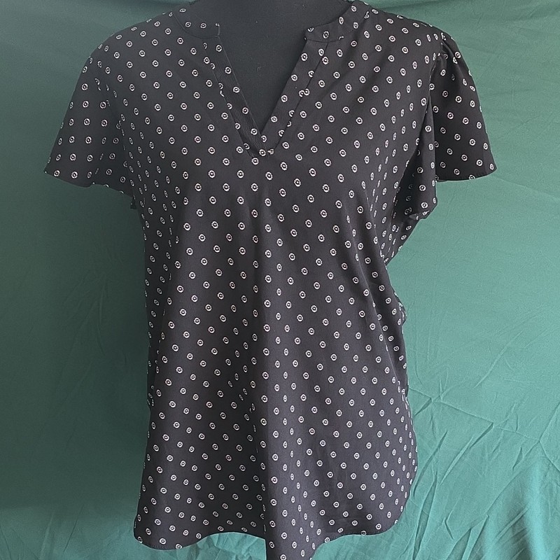 maurices Women's M Black White Geometric V-Neck Short Sleeve Blouse