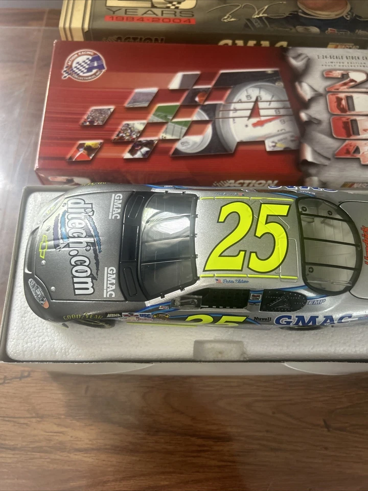 Coche fundido a presión Brian Vickers #25 GMAC HMS 20 aniversario 2004 Monte Carlo 1:24 Foto 3 de 4