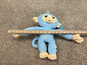 Fingerlings Blue Monkey Plush Stuffed Animal, Friendship at your Fingertips, NEW