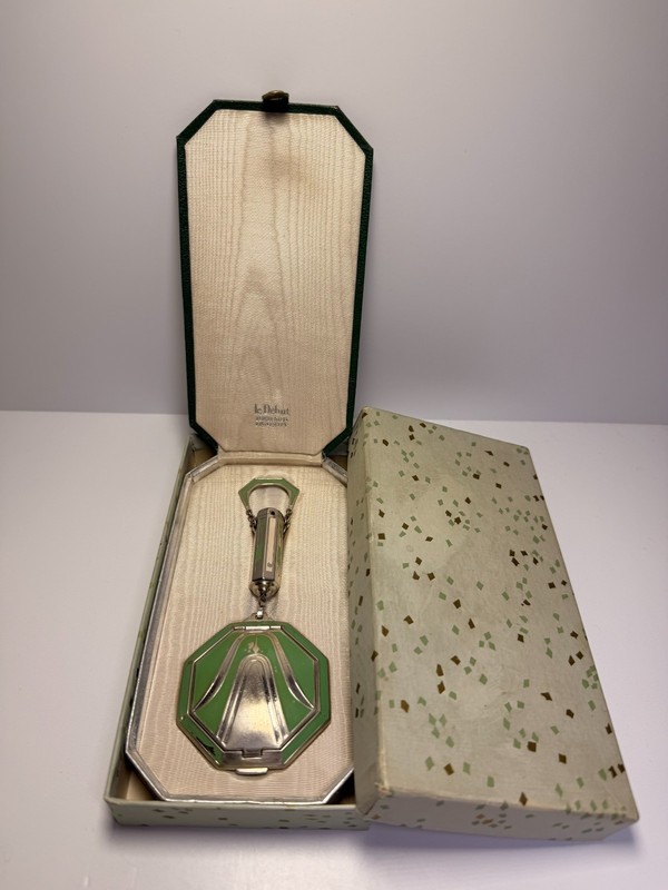 Exceptional Richard Hudnut Art Deco 1920s Chatelaine Powder Dance Compact w/ Box