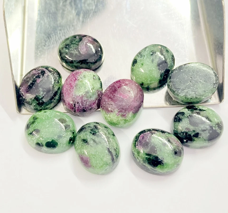 Cabujón ovalado de zoisita de rubí natural 3x5 mm-18x25 mm piedras preciosas calibradas Foto 3 de 4