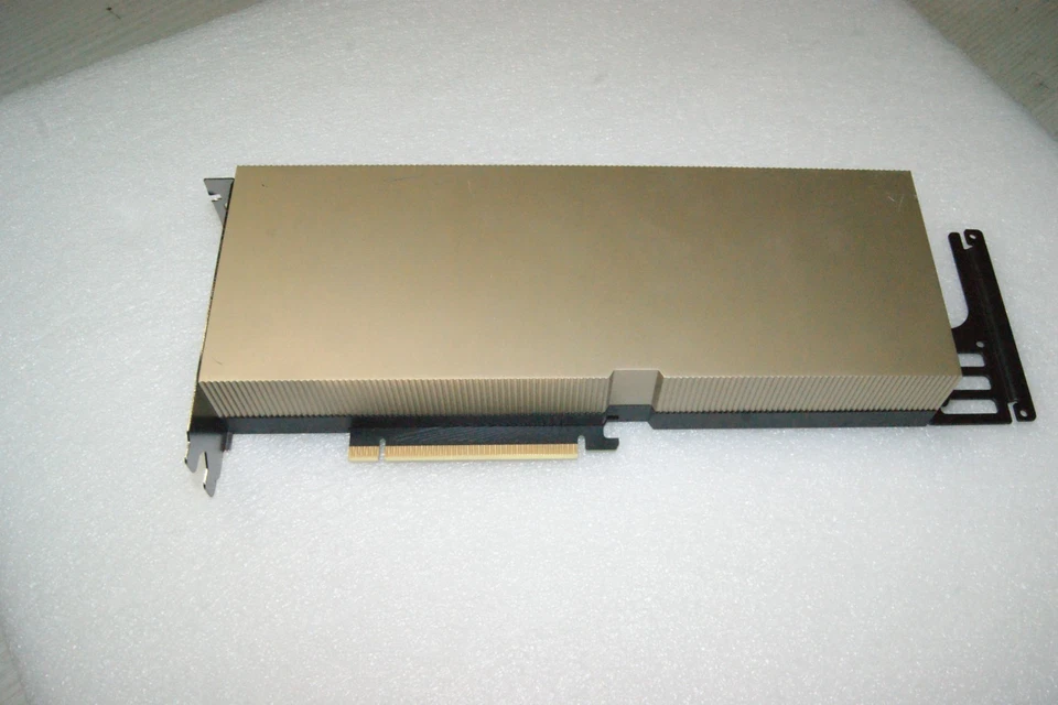 NVIDIA Ampere A16 PG171 64GB GDDR6 900-2G171-0100-130 PCIe Graphics Dell D1P1T - Image 3 of 4