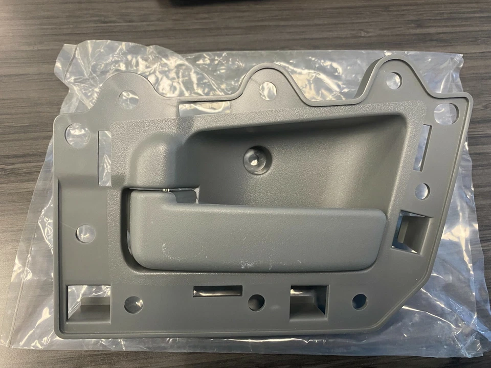 Manija de puerta interior delantera 82134 para Jeep Grand Cherokee 05-10 1JV471J3AA Foto 2 de 4