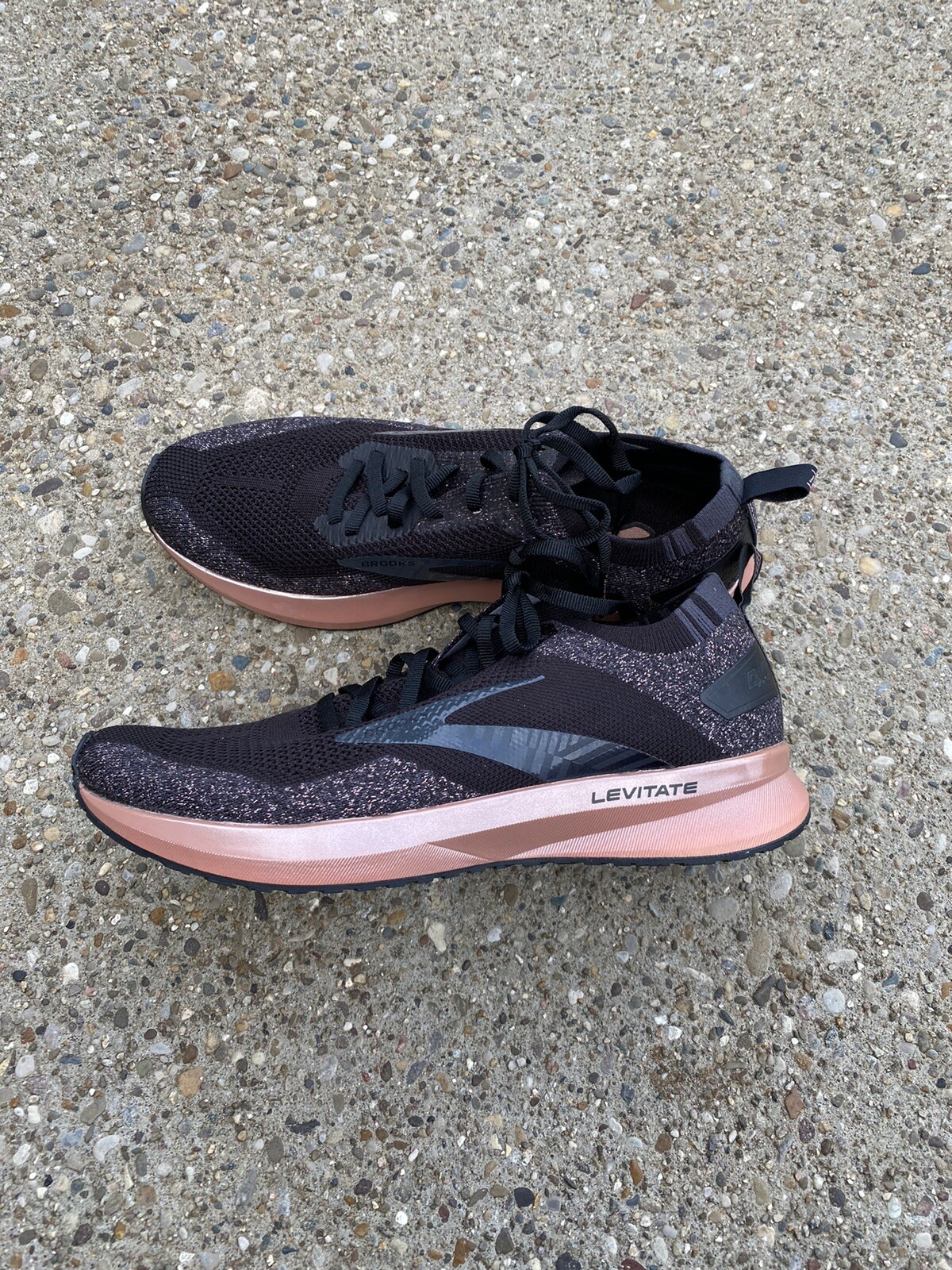 Brooks Levitate 4 Metallic Women's Size 9.5 Running Shoe Black Ebony Rose  Gold | eBay