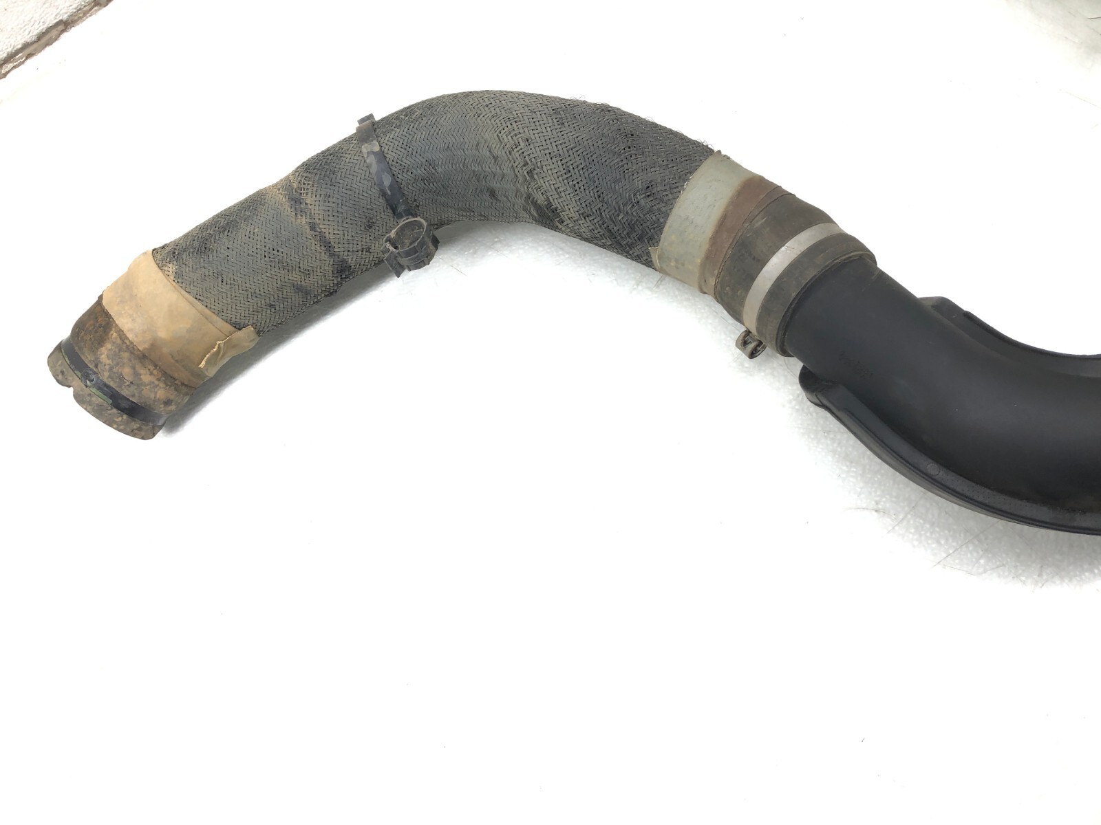 2017-2023 MASERATI LEVANTE 3.0L AIR INTAKE DUCT TUBE PIPE HOSE OEM