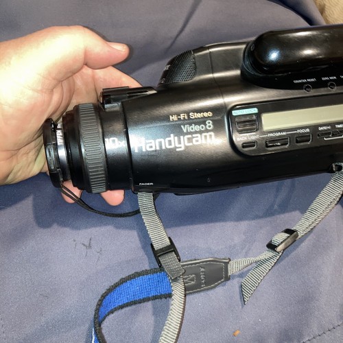 Sony CCD-FX510 Video 8 videocamera handycam, per parti di ricambio, non testata - Foto 6 di 9
