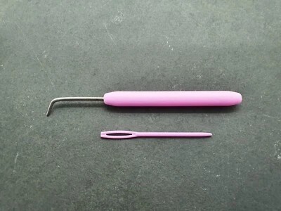 PAZAZZ French Knitting Loom Hook & 1 Needle Set Colour Pink