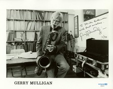 Gerry Mulligan AUTOGRAPH Signed Jazz Saxophonist 8x10 Photo 'To Mike Andersen' Gerry Mulligan AUTOGRAPH Signed Jazz Saxophonist 8x10 Photo 'To Mike Andersen'